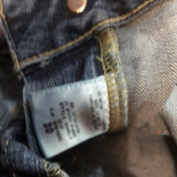 Two pairs of guess daredevil jeans - Picture 3 of 3